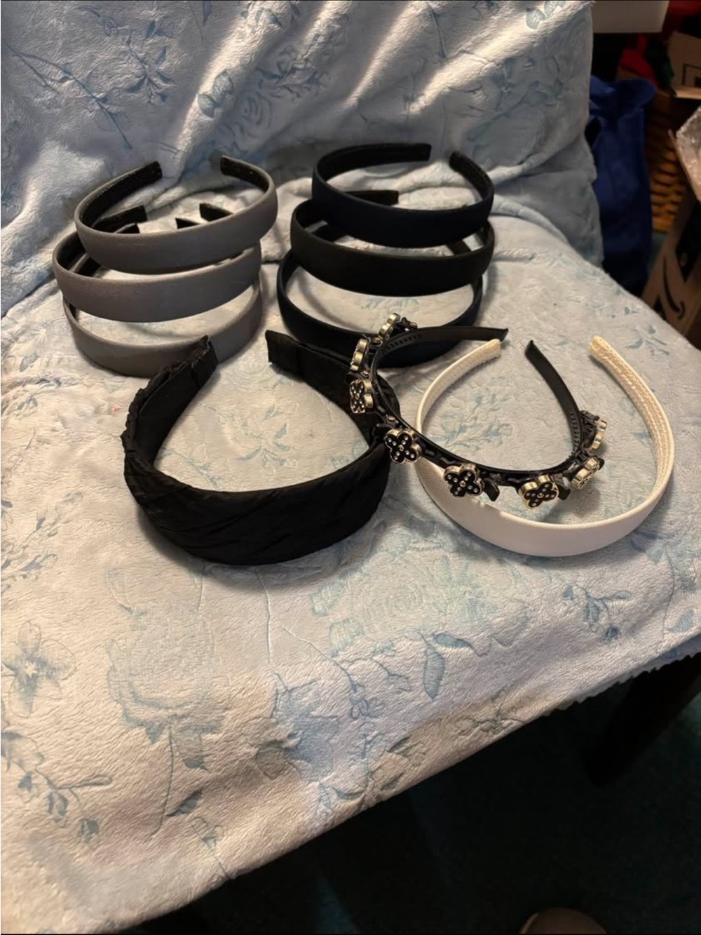 Mixed Black, Gray and White Women’s Headband Set
